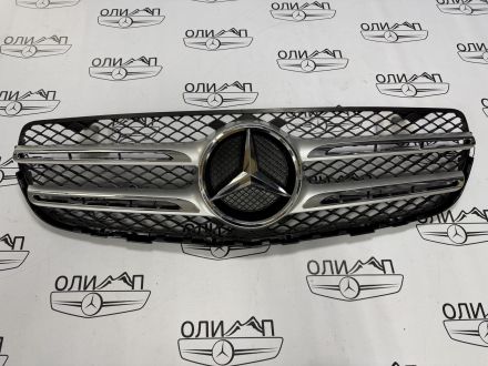 Решетка радиатора на Mercedes GLC x253 до рестайлинг штатная A2538882000  A 253 888 20 00